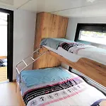 Houseboat Water King Apartament Plywajacy Dom Na Wodzie, 7 Os