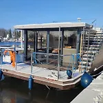 Houseboat Water King Apartament Plywajacy Dom Na Wodzie, 7 Os