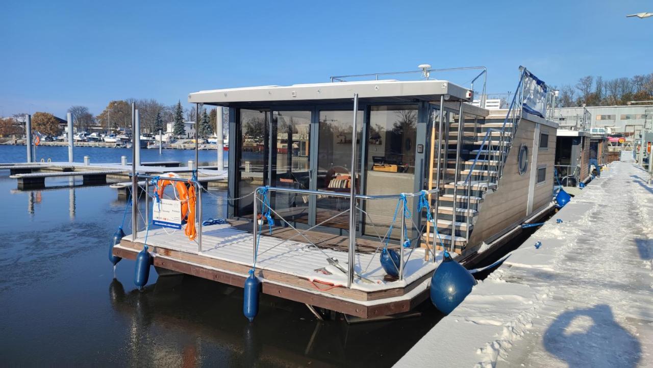 Houseboat Water King Plywajacy Dom Na Wodzie, 7 Os Apartment *