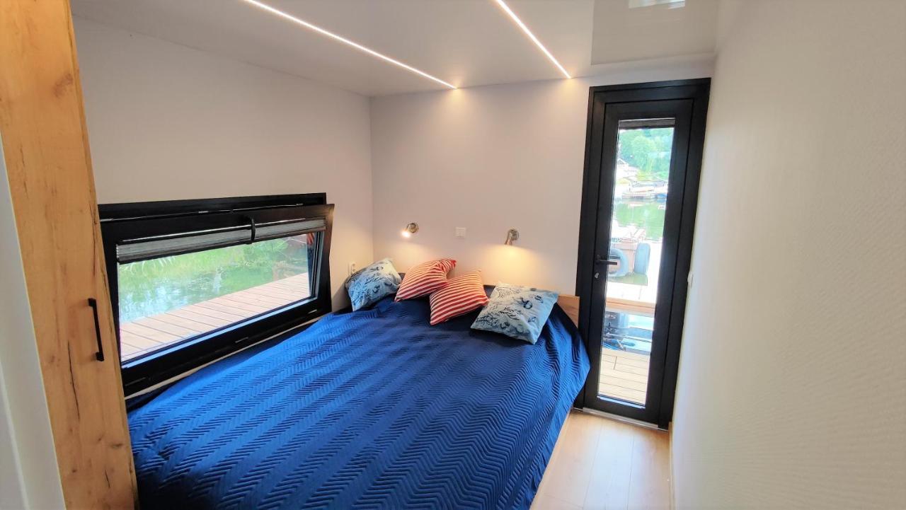 Apartment Houseboat Water King Plywajacy Dom Na Wodzie, 7 Os Breslau