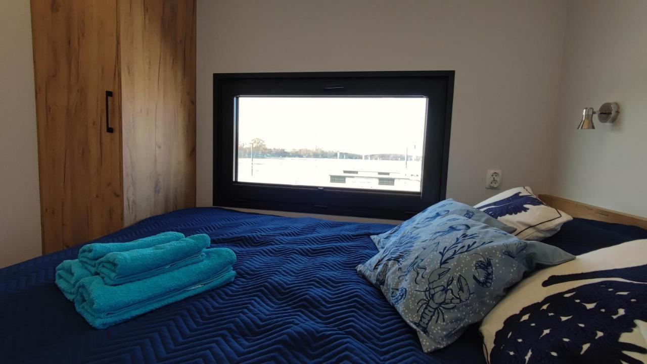 Houseboat Water King Plywajacy Dom Na Wodzie, 7 Os * Breslau